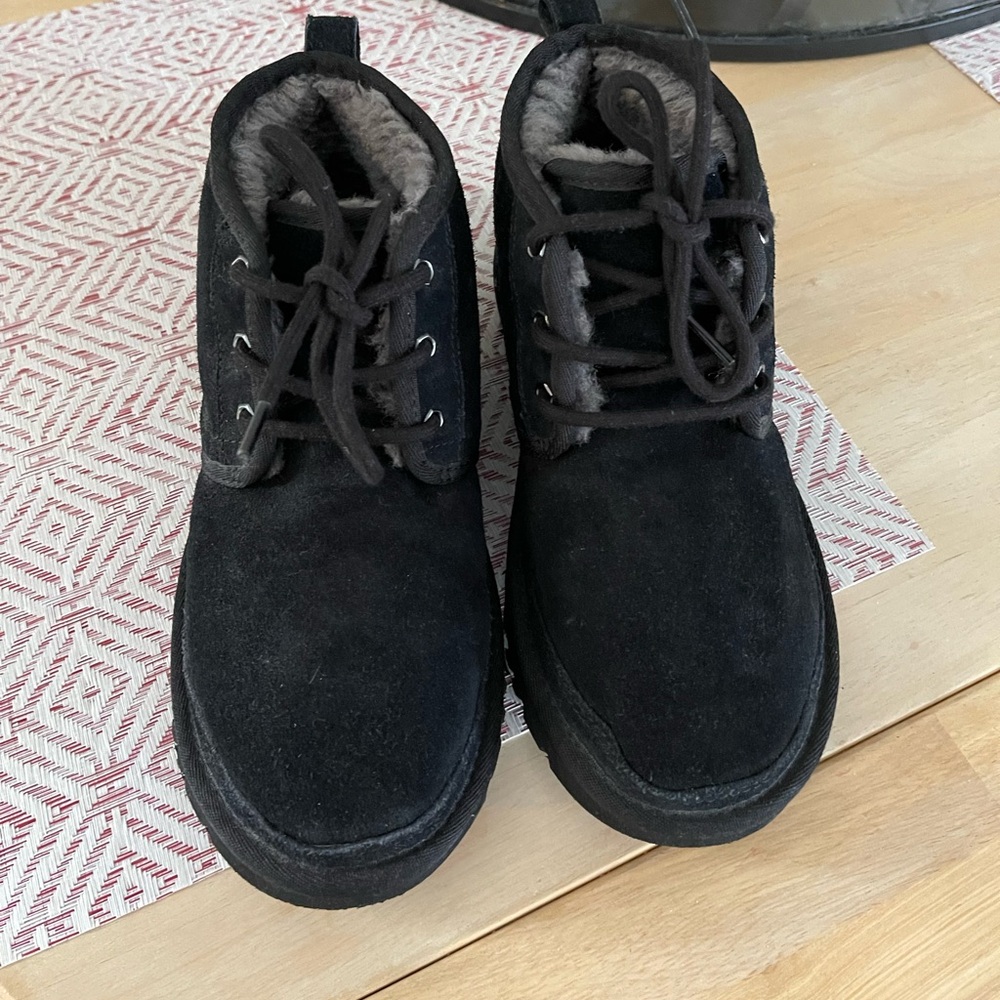 Authentic Ugg Neumel Booties